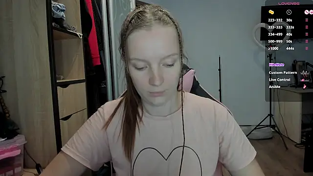 Snapshot of Mary_Blu chatting on October 2025 09:08:02 AM Mary Blu online show from October 2025 09:08:02 AM