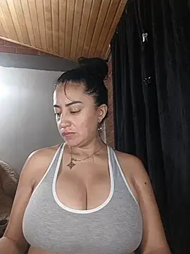 Snapshot of Alexandrina chatting on October 2025 02:04:02 AM Alexandrina online show from October 2025 02:04:02 AM