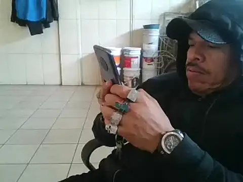 Snapshot of Oskr2024XXX chatting on January 2025 09:20:01 PM Oskr2024XXX online show from January 2025 09:20:01 PM