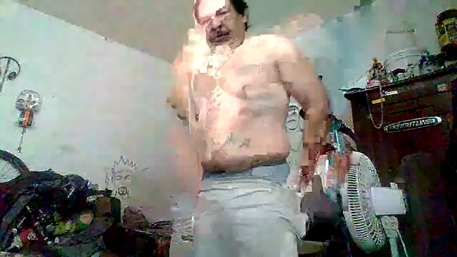 Snapshot of Oskr2024XXX chatting on October 2025 07:36:02 PM Oskr2024XXX online show from October 2025 07:36:02 PM