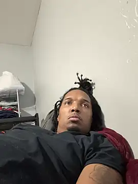 Snapshot of Thatyoungboy01 chatting on December 2024 03:17:02 AM Thatyoungboy01 online show from December 2024 03:17:02 AM