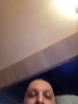 B95WIK online show from November 2025 05:48:02 PM