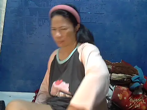 Snapshot of hotchilimom chatting on October 2025 12:44:02 AM hotchilimom online show from October 2025 12:44:02 AM