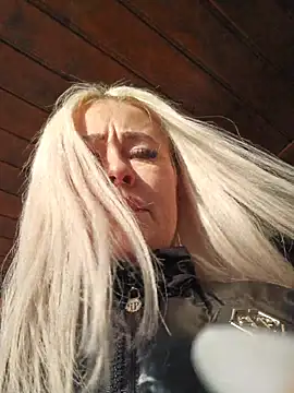 MILFBARBY online show from November 2025 08:13:01 AM