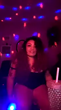 Snapshot of NailGoddessnow chatting on January 2025 10:51:02 AM NailGoddessnow online show from January 2025 10:51:02 AM