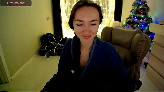 Snapshot of Maryana_Ro chatting on February 2025 11:36:02 PM Maryana Ro online show from February 2025 11:36:02 PM