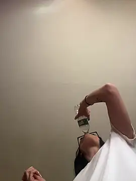 Snapshot of smoothkissx chatting on March 2025 06:45:02 PM smoothkissx online show from March 2025 06:45:02 PM