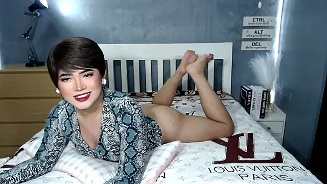 Snapshot of STUCK_on_YOU_ chatting on October 2025 08:29:02 PM STUCK on YOU online show from October 2025 08:29:02 PM