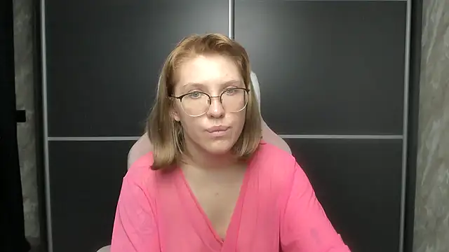 Reginasmilee online show from February 2025 07:26:01 AM