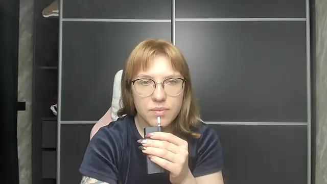 Reginasmilee online show from February 2025 04:15:02 AM