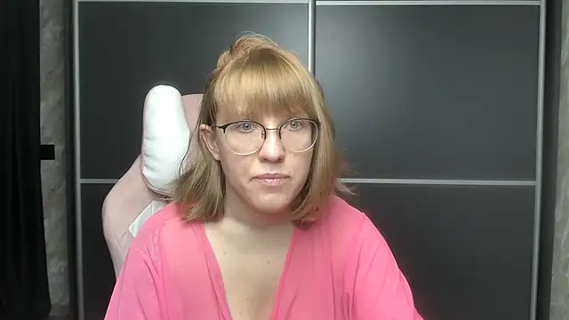 Reginasmilee online show from February 2025 07:51:02 AM