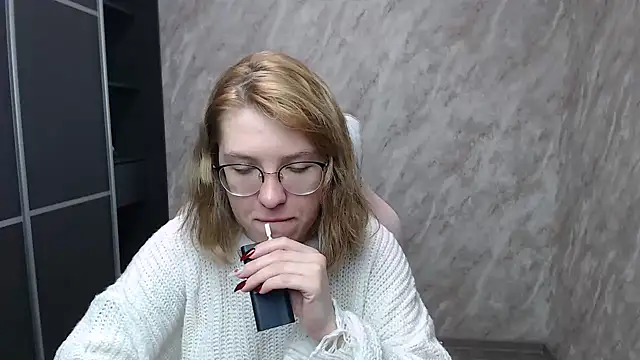 Reginasmilee online show from February 2025 04:37:02 AM