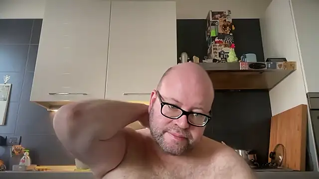 theitalianbear online show from December 2024 08:49:01 AM