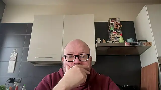theitalianbear online show from February 2025 11:44:02 AM