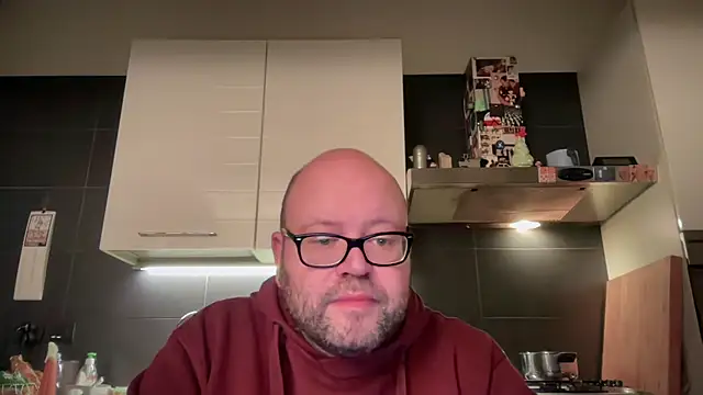theitalianbear online show from February 2025 04:55:01 PM