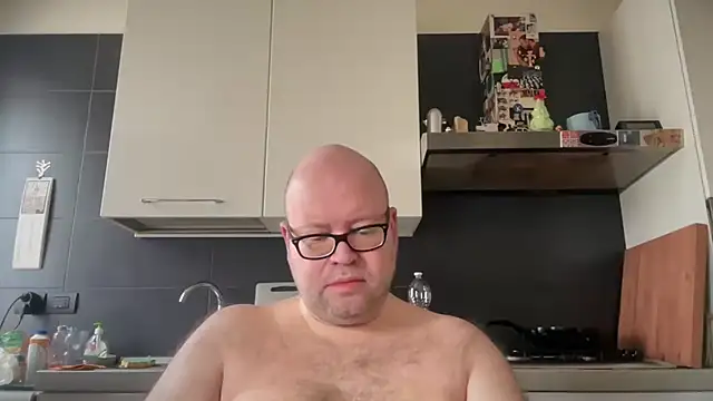 theitalianbear online show from February 2025 11:30:01 AM