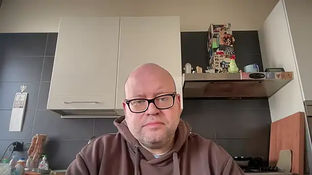 theitalianbear online show from February 2025 12:36:01 PM