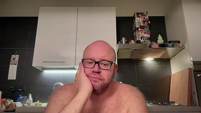 theitalianbear online show from September 2025 11:04:02 PM