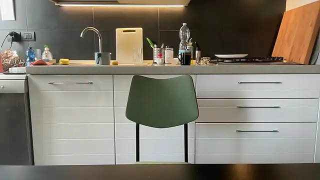 Snapshot of theitalianbear chatting on October 2025 08:37:01 AM theitalianbear online show from October 2025 08:37:01 AM