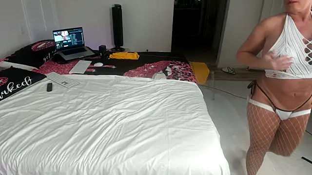 HighSexDrives online show from September 2025 10:30:02 AM