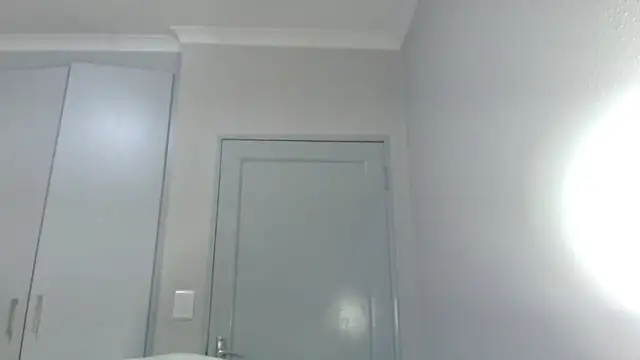 leanna23 online show from October 2025 03:17:01 AM