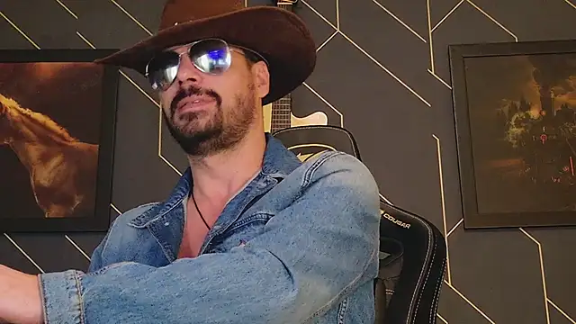 ChrisKox online show from February 2025 02:33:01 AM