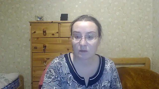 Snapshot of Smart_Rose chatting on February 2025 02:15:01 PM Smart Rose online show from February 2025 02:15:01 PM