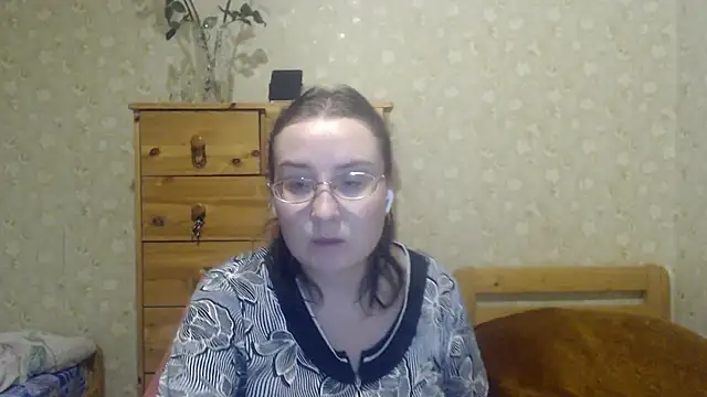 Snapshot of Smart_Rose chatting on February 2025 10:10:02 PM Smart Rose online show from February 2025 10:10:02 PM