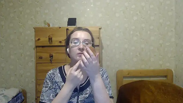 Snapshot of Smart_Rose chatting on February 2025 03:32:01 PM Smart Rose online show from February 2025 03:32:01 PM