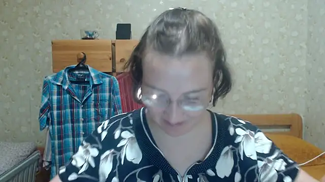 Snapshot of Smart_Rose chatting on September 2025 04:40:01 PM Smart Rose online show from September 2025 04:40:01 PM