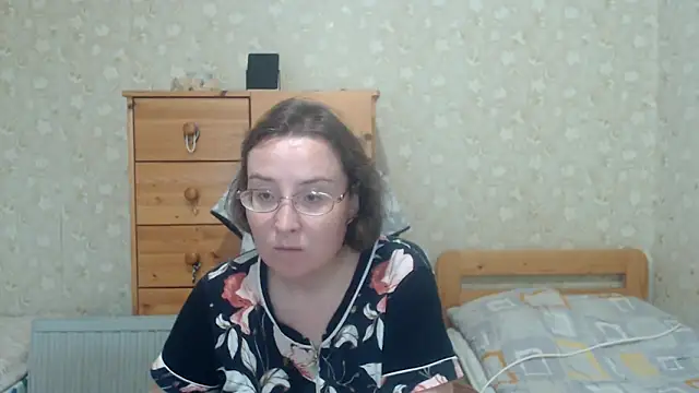 Snapshot of Smart_Rose chatting on September 2025 12:39:01 PM Smart Rose online show from September 2025 12:39:01 PM