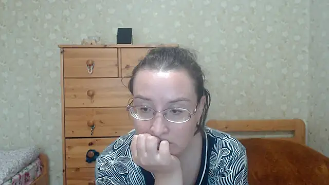 Snapshot of Smart_Rose chatting on September 2025 12:32:01 PM Smart Rose online show from September 2025 12:32:01 PM