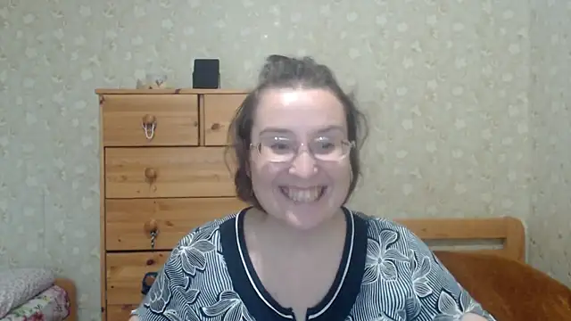 Snapshot of Smart_Rose chatting on September 2025 02:11:01 PM Smart Rose online show from September 2025 02:11:01 PM