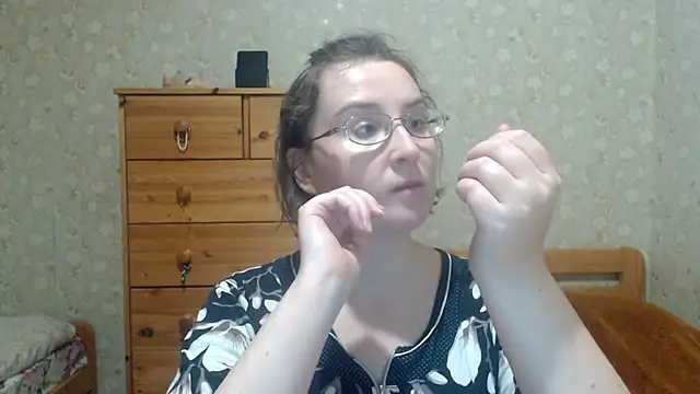 Snapshot of Smart_Rose chatting on October 2025 05:21:02 PM Smart Rose online show from October 2025 05:21:02 PM