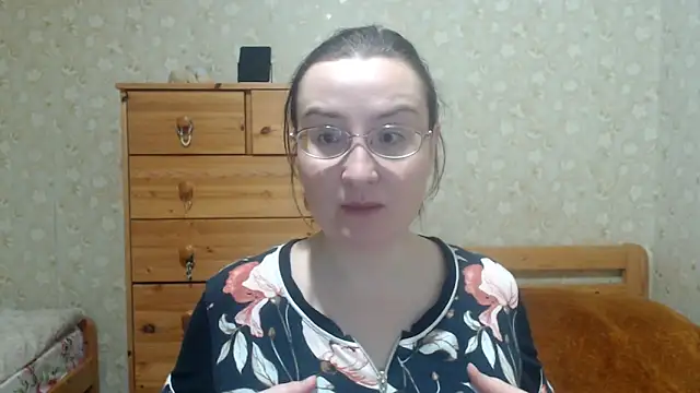 Smart Rose online show from November 2025 03:22:01 PM