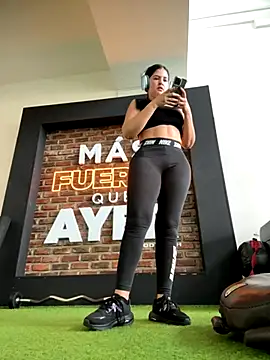 Carolina Novoa online show from October 2025 03:23:02 PM