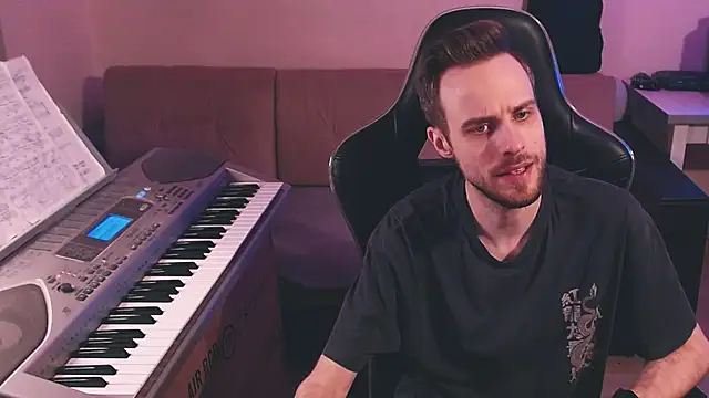 Snapshot of Sweetparker chatting on November 2025 08:19:02 PM Sweetparker online show from November 2025 08:19:02 PM