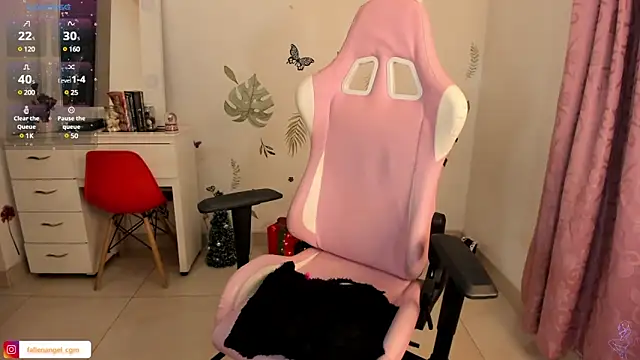 Snapshot of Fallengangel chatting on December 2024 10:55:02 AM Fallengangel online show from December 2024 10:55:02 AM