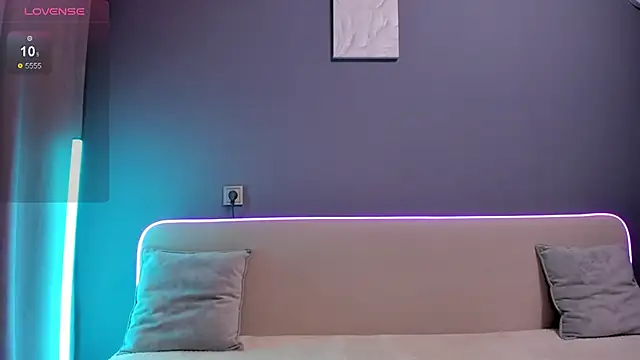 Snapshot of Malika_Lisan chatting on November 2025 01:49:02 AM Malika Lisan online show from November 2025 01:49:02 AM