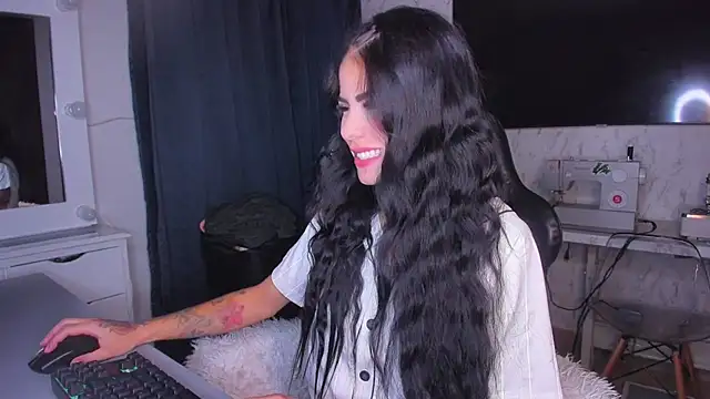Snapshot of Lisegg_ chatting on January 2025 02:31:02 PM Lisegg online show from January 2025 02:31:02 PM