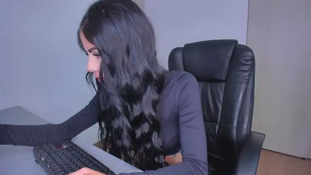 Snapshot of Lisegg_ chatting on February 2025 02:35:02 PM Lisegg online show from February 2025 02:35:02 PM