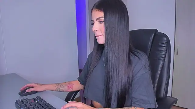 Snapshot of Lisegg_ chatting on March 2025 08:56:01 PM Lisegg online show from March 2025 08:56:01 PM