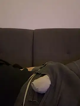 Snapshot of LionBoy1976 chatting on November 2025 05:32:02 AM LionBoy1976 online show from November 2025 05:32:02 AM