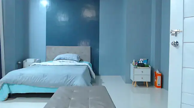 Snapshot of _FoxyFlair chatting on December 2024 02:37:01 PM FoxyFlair online show from December 2024 02:37:01 PM