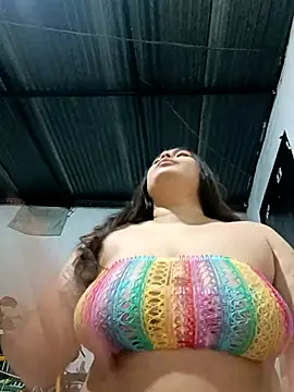 Snapshot of xandra252 chatting on November 2025 06:12:01 AM xandra252 online show from November 2025 06:12:01 AM