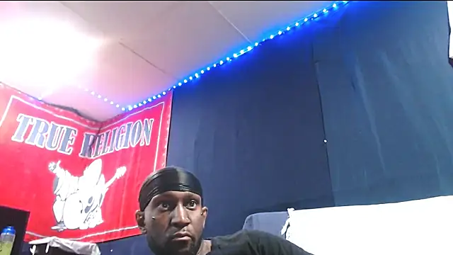 iBreakHeartz online show from September 2025 04:04:02 AM