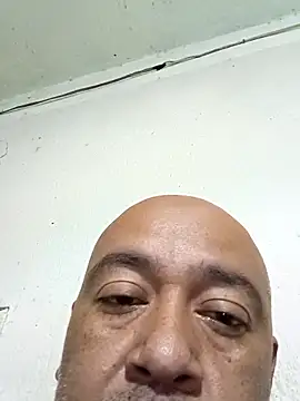 GeorgeVergaGrues online show from October 2025 02:40:02 AM