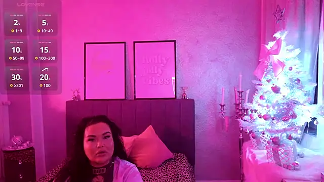 Snapshot of _MelinaCurves_ chatting on December 2024 10:32:02 PM MelinaCurves online show from December 2024 10:32:02 PM