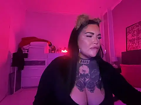 Snapshot of _MelinaCurves_ chatting on January 2025 08:56:02 PM MelinaCurves online show from January 2025 08:56:02 PM