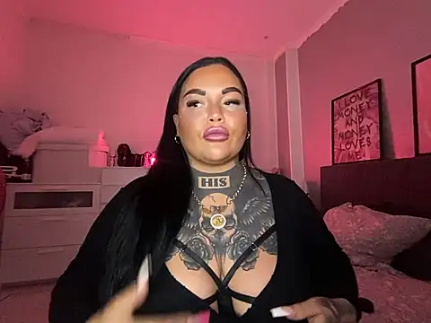 Snapshot of _MelinaCurves_ chatting on February 2025 08:58:02 PM MelinaCurves online show from February 2025 08:58:02 PM